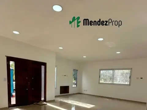 CASA EN VENTA EN BARRIO SANTO DOMINGO