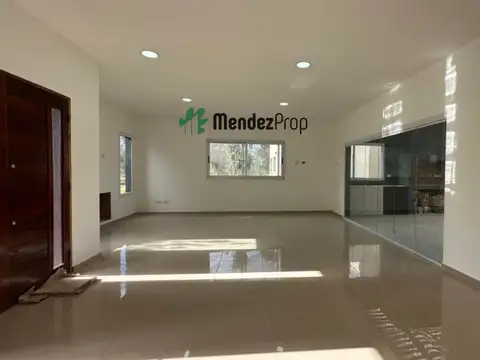 CASA EN VENTA EN BARRIO SANTO DOMINGO