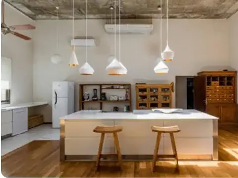 Casa 6 ambientes con 4 baños