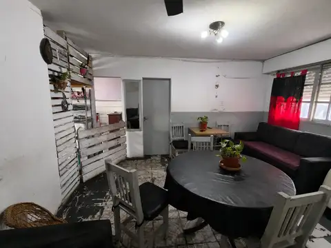 Depto Tipo Casa en Venta de 4 ambientes