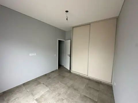 VENTA DEPARTAMENTO PLANTA BAJA EN GODOY CRUZ