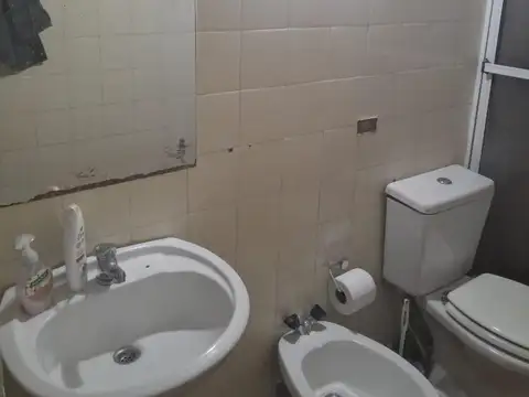 Departamento 5 ambientes con 1 baño