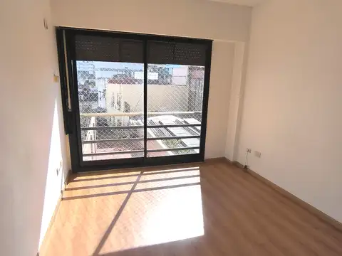Avenida Angel Gallardo 600
