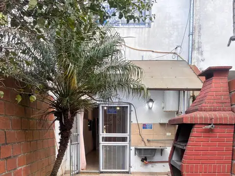 Depto Tipo Casa en Alquiler de 3 ambientes