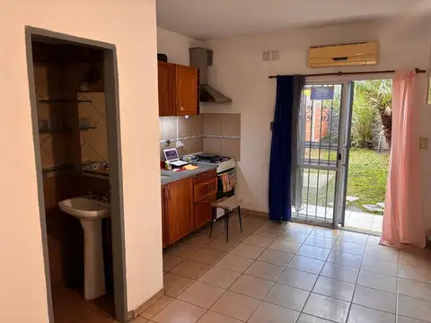 Depto Tipo Casa en Alquiler en Moreno, $ 650.000