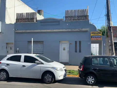 PH TIPO CASA AL CONTRAFRENTE  DE 2 DORMITORIOS , AMPLIO PATIO Y TERRAZA