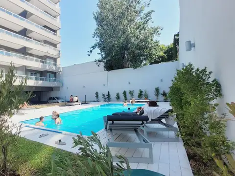 Thames 56 , Piso 6