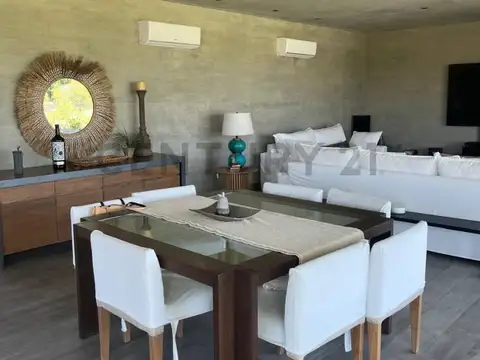 CASA EN VENTA EN EXCLUSIVO BARRIO LA VACHERIE