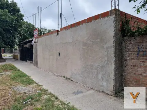 Juan de Garay e/ Derqui y Avellaneda