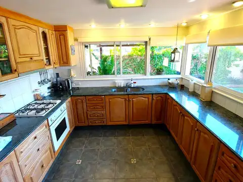 Casa en venta en zona urbana de Funes