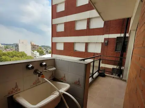 Rómulo Noya 878