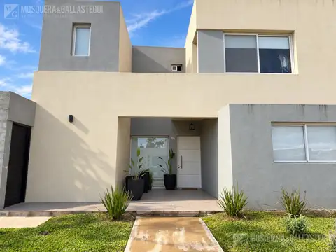 Casa en Casas del Este