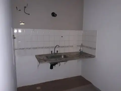 Departamento en Alquiler en Haedo, $ 400.000