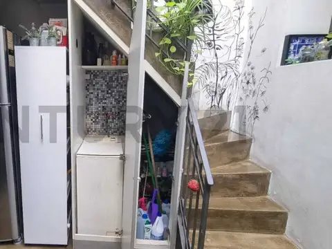 CASA EN LOTE PROPIO EN BOEDO CON TERRAZA