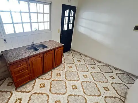 Depto Tipo Casa 3 ambientes con 1 baño