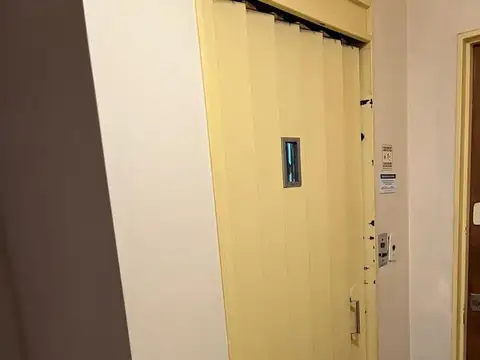 DE CHICO NO TIENE NADA $ 750.000 x mes y nada mas