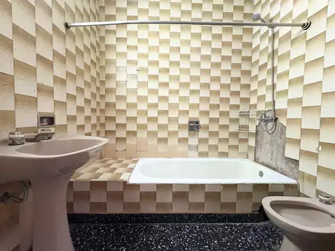 Depto Tipo Casa en Venta con 1 cocheras