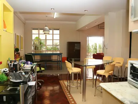 Estudio en venta Departamento tipo Loft en Monserrat, integrado moderno categoria patio sótano