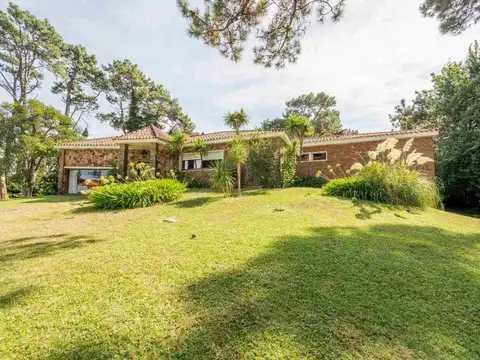 Avenida Buenos Aires 100