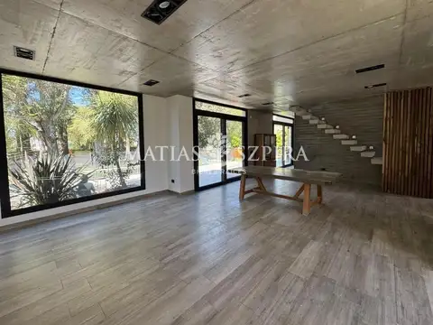 Casa en Venta en Los Puentes, USD 390.000