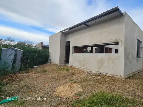 Casa  4 ambientes 392 m2 terreno en barrio cerrado Los Paraísos en Los Cardales, 3 dorm, 2 garaje