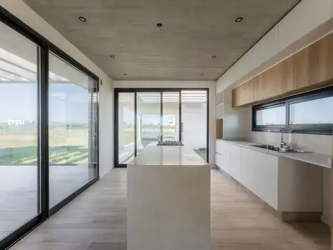 Casa en Venta en Funes, USD 550.000
