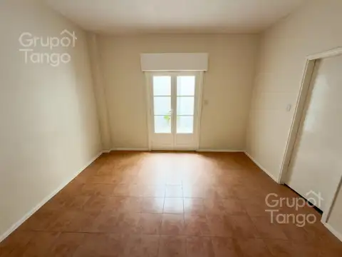 Depto Tipo Casa 2 ambientes con 1 baño
