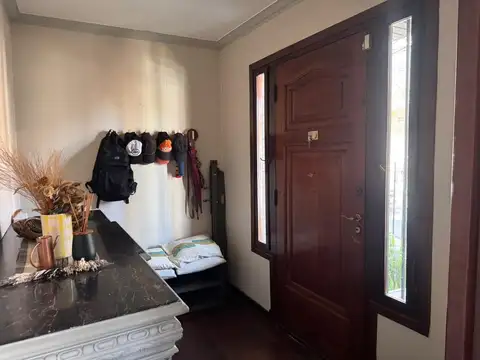 Casa en Venta en Olivos Maipú/Uzal, USD 450.000