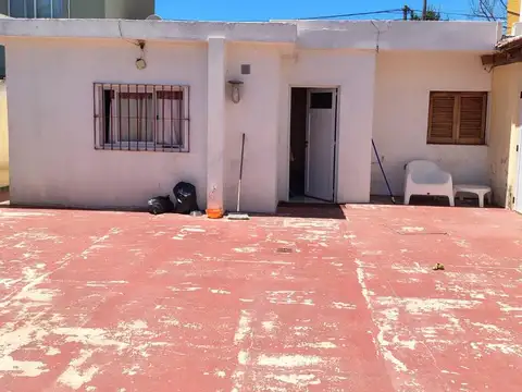 Casa en Ringuelet. Calle 509 e/ 10 y 11