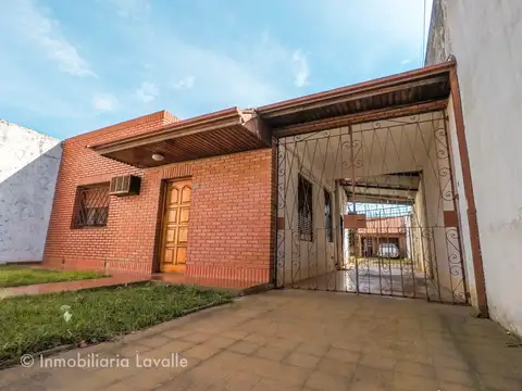 Casa en venta en Ezpeleta Este