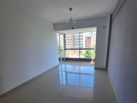 Mitre 300, Piso 4°