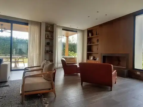 Casa en alquiler temporario en Los Cardos