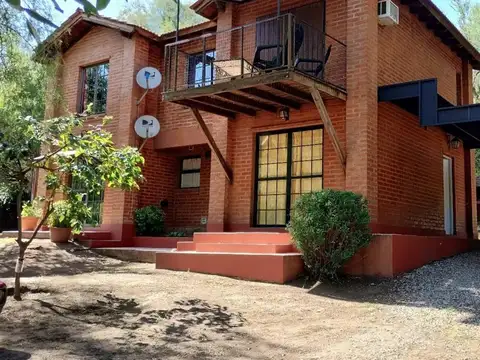 Complejo de Cabañas + Casa Familiar + Casa para Casero/Admin