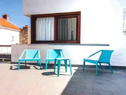 Casa 7 ambientes con 5 baños