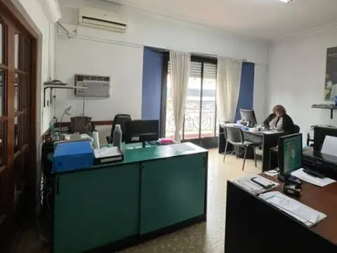 EXCELENTE PISO EN VENTA AVENIDA MITRE 5400 WILDE 5 AMBIENTES