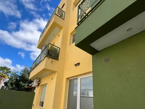 Constitucion 1200, Piso 2