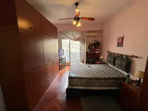 Carlos Calvo 1800, Piso 2