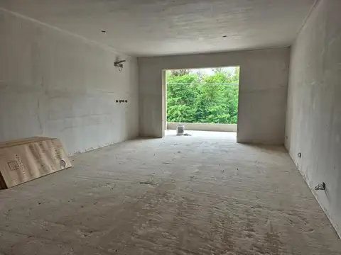 Av. Gral. Juan Gregorio Lemos 6079 , Piso 1