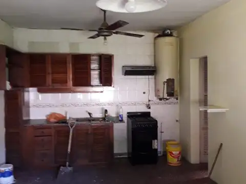 Casa 3 ambientes con 1 baño