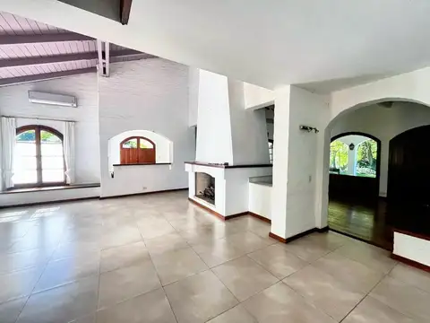Mayor Quinteros 1350