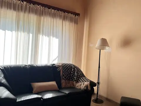 Casa en Venta en Remedios de Escalada, USD 145.000