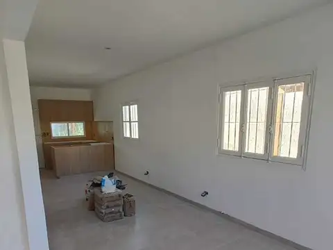 Casa en Venta con 4 cocheras