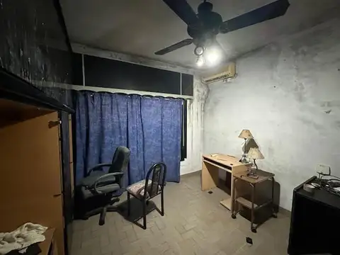 Casa 5 ambientes con 1 baño