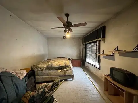 Casa con Local en venta en G. de Laferrere