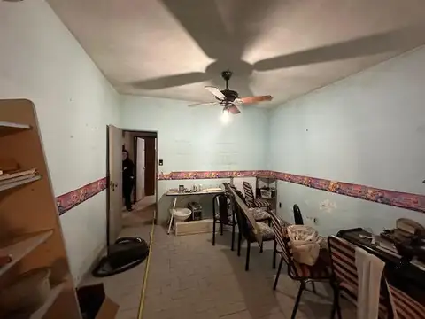 Casa con Local en venta en G. de Laferrere