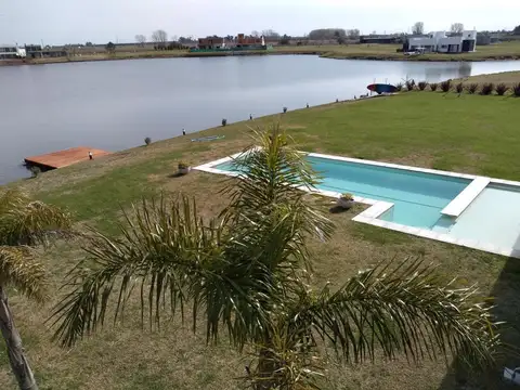 Casa en Venta en Horizontes al Sur, USD 320.000
