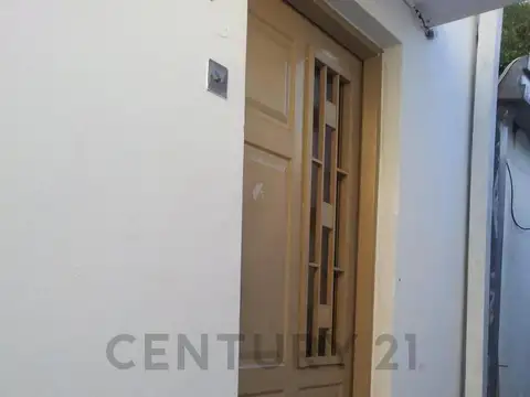 68 Entre 147 y 148 2600, Piso 0