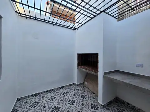 Casa 3 ambientes con 1 baño