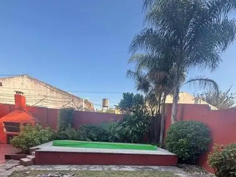 Casa en Venta en Morón, USD 220.000