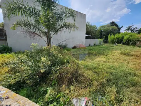 Terreno en Venta en Berazategui, USD 46.000